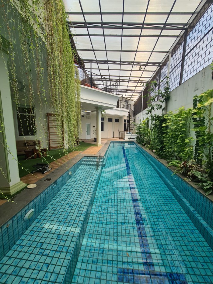 Rumah disewakan di Taman Beverly Lippo Cikarang